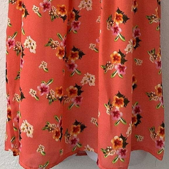 BRENDA’S USA CORAL FLORAL SLEEVLESS BLOUSE TANK - Picture 6 of 10